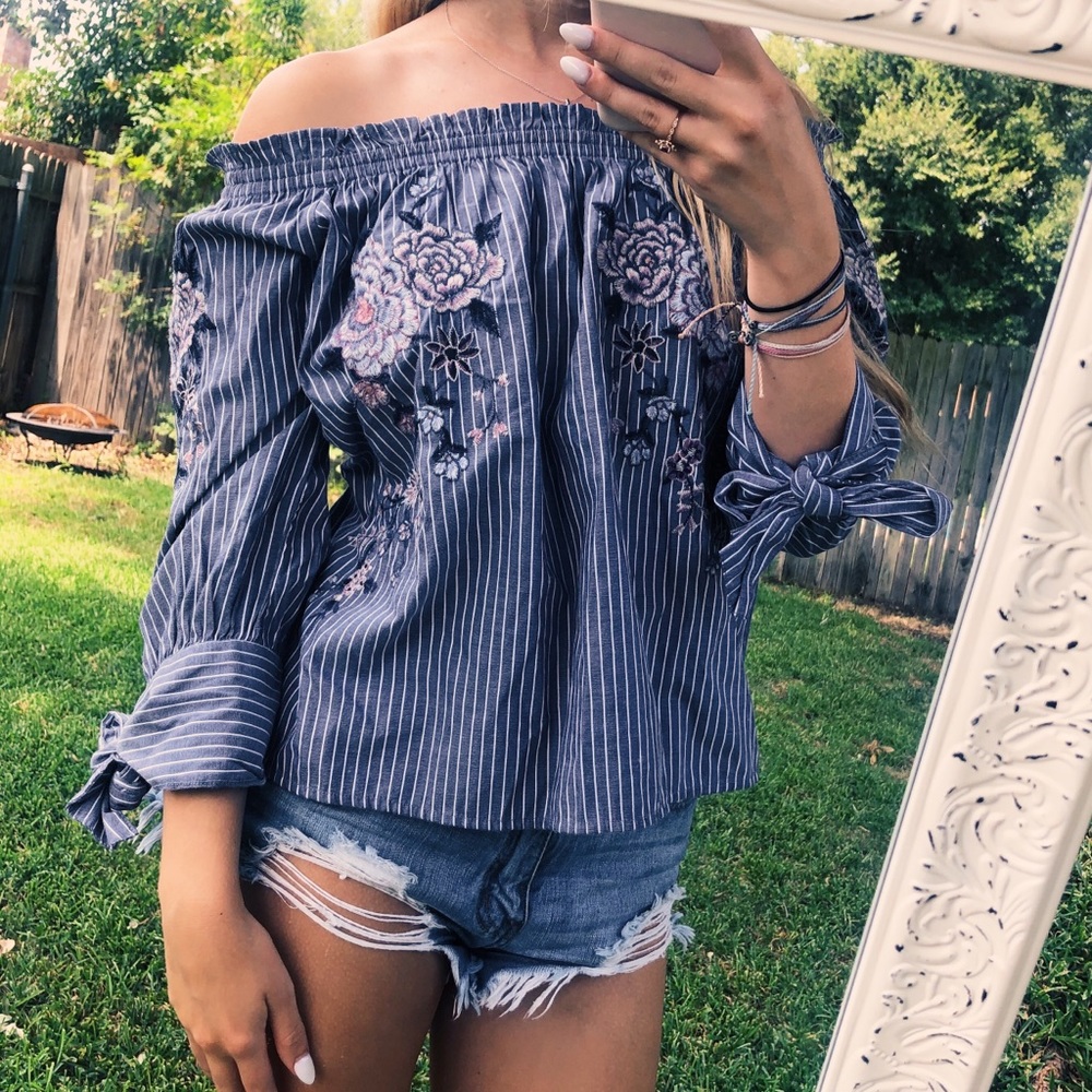 American Eagle Off the Shoulder Blouse top